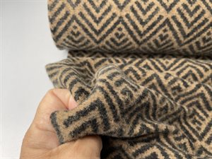 Jacquard strik - zig zag mønster i sort og brun